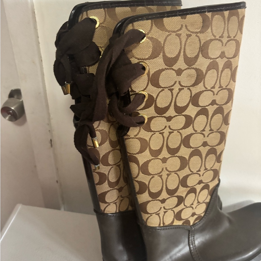 Coach like you know size 9